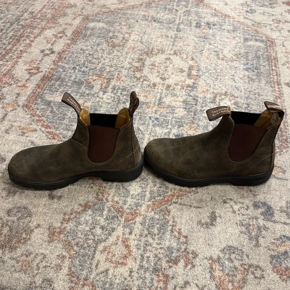 Blundstone Brown Leather Chelsea Boots - Picture 2 of 8